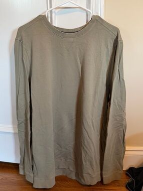 Free Fly Apparel Men's Olive Crewneck Long-Sleeve Pullover